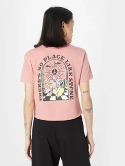 Volcom T-shirts T-shirt Femme Rose Ancienne -Magasin d'usine Volcom 18f745bd379b11b444aed32673e80df1 scaled