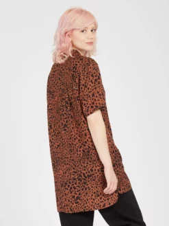 Volcom Blouses à Manches Courtes Chemisier Dino Femme Marron -Magasin d'usine Volcom 25798eedb907ba7a17f24a73dbc4b5bb scaled