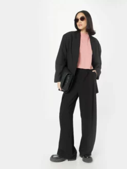 Volcom T-shirts T-shirt Femme Rose Ancienne -Magasin d'usine Volcom 2fa7a22752fbc6f83a2b231db2be7e5b scaled