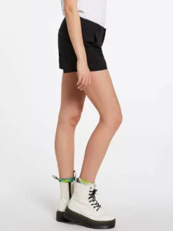 Volcom Shorts Regular Pantalon Frochickie Femme Noir -Magasin d'usine Volcom 84524741178e85ea513ae3aef4fd04ae scaled