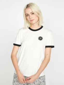 Volcom T-shirts T-shirt Femme Blanc -Magasin d'usine Volcom 9c35ac90f25c41fa8a03bf3fcb5f2f35 scaled
