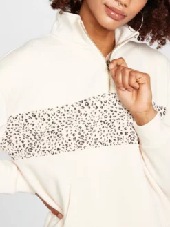 Volcom Pulls Et Sweats Sweat De Sport Femme Beige Clair -Magasin d'usine Volcom d534ac3a33d8d7a2b520f30113cee669 scaled