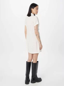 Volcom Robes Fluides Robe-chemise Femme Blanc -Magasin d'usine Volcom fbdb71eca89c34ab60a12217b8d15a93 scaled